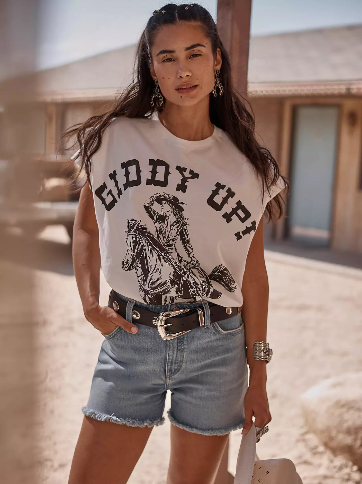 Lainey Wilson x Wrangler Giddy Up Tee
