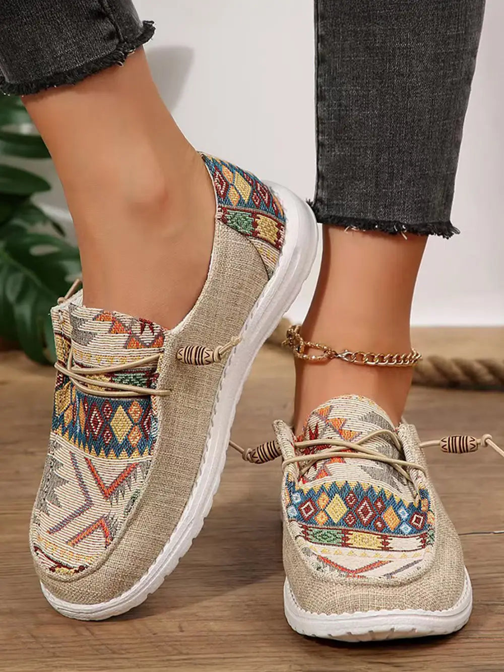 Shoes Women's Aztec Slip On TumbleWeed