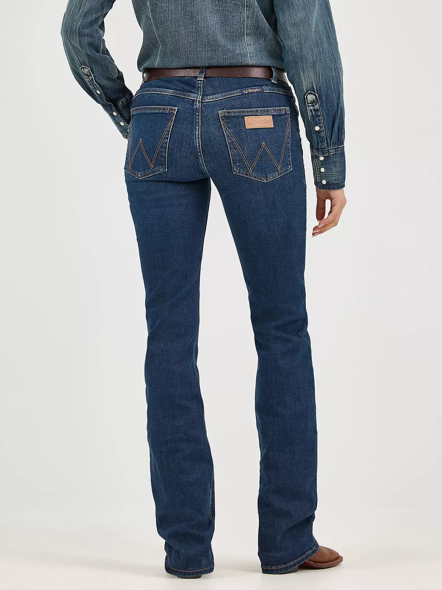Jeans Women's Willow Dark Logo Wrangler